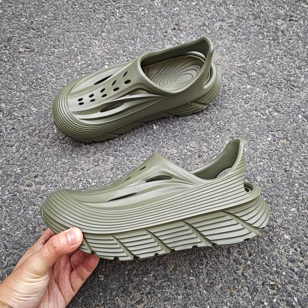 国潮HK夏季极简休闲沙滩鞋eva轻便舒适厚底增高洞洞鞋溯溪男鞋