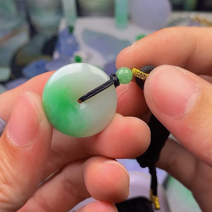 定制翡翠未镶嵌哩*料子