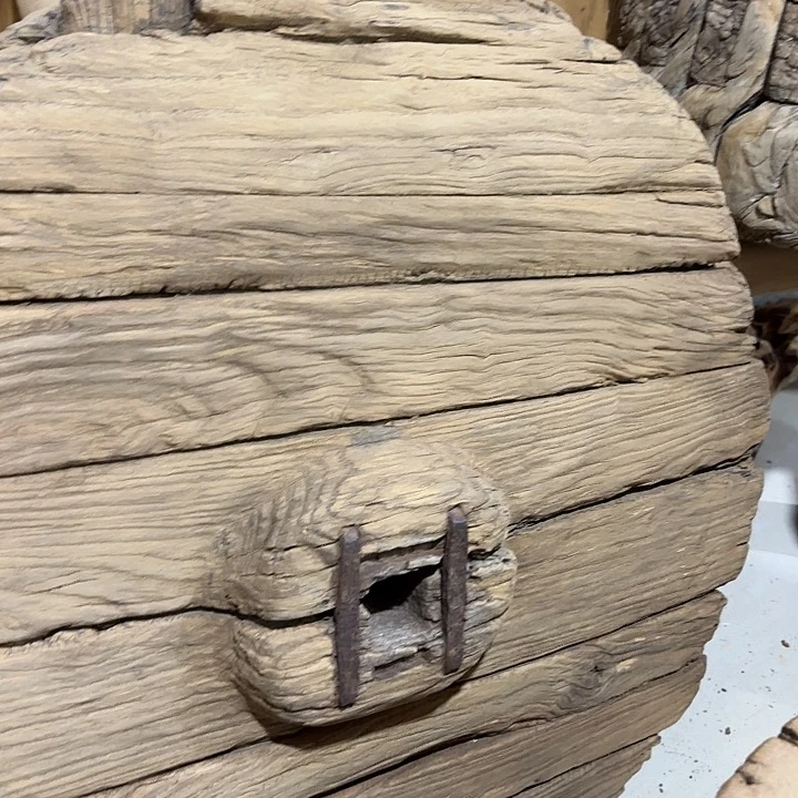 合***郡风化车轮子打磨抛光擦油