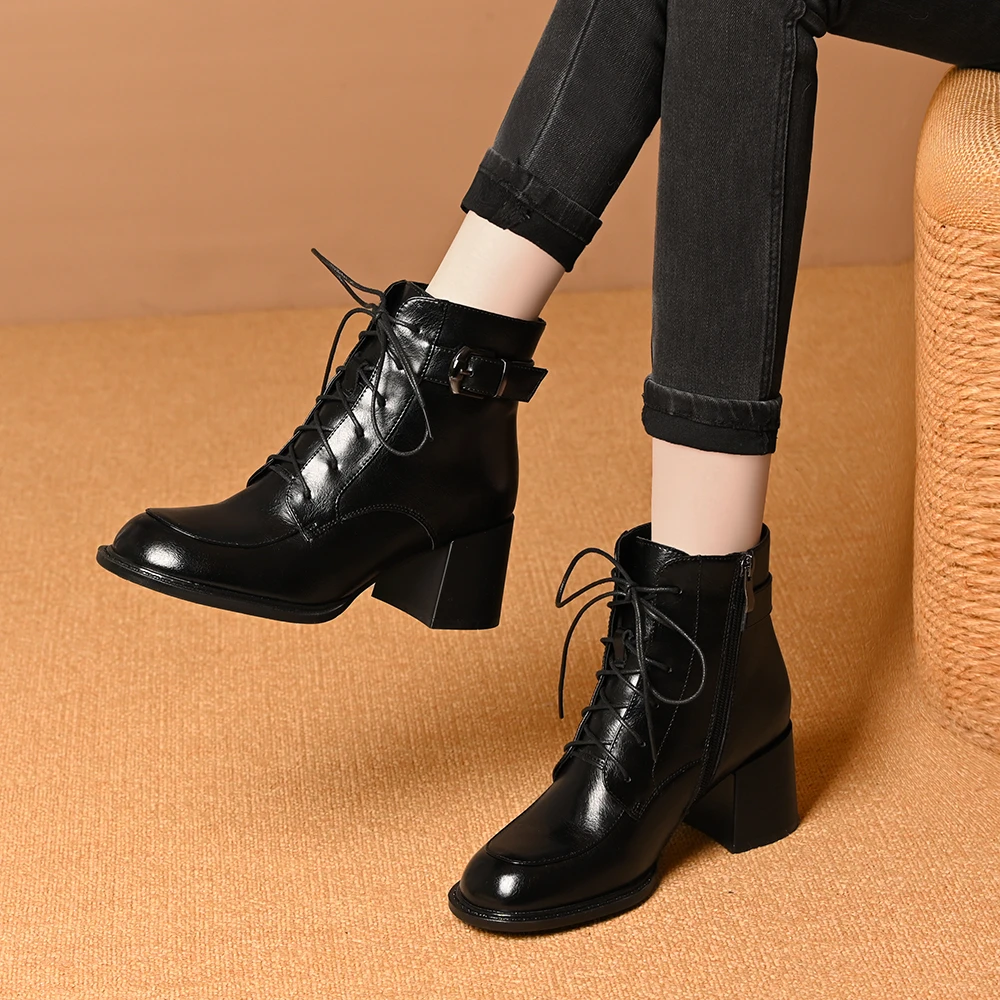 英伦风圆头短靴女秋冬新款加绒加厚保暖系带马丁靴粗跟侧拉链女靴