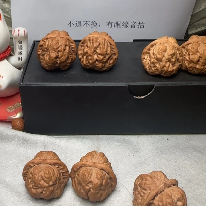 老***张猴头核桃把件蛤蟆头精品配对