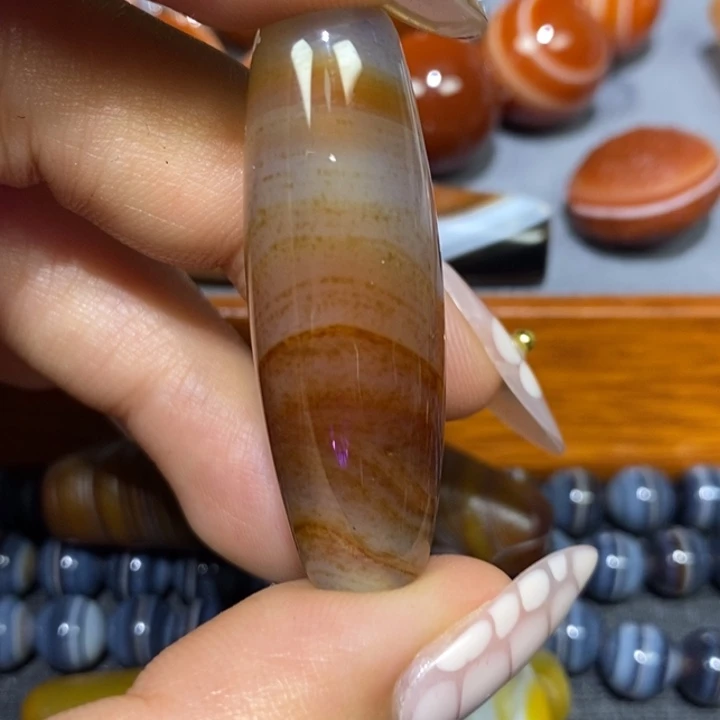 未镶嵌颈饰玛瑙/玉髓