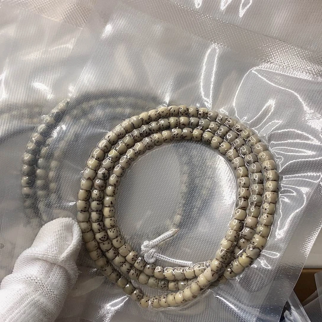 吊坠星月菩提石玉直切河豚长串54