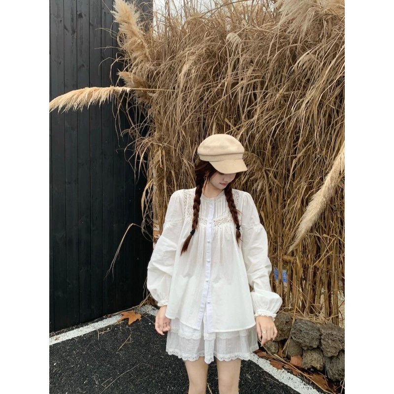 白色蕾丝拼接圆领长袖衬衫女秋季法式宽松衬衣温柔风小众百搭上衣