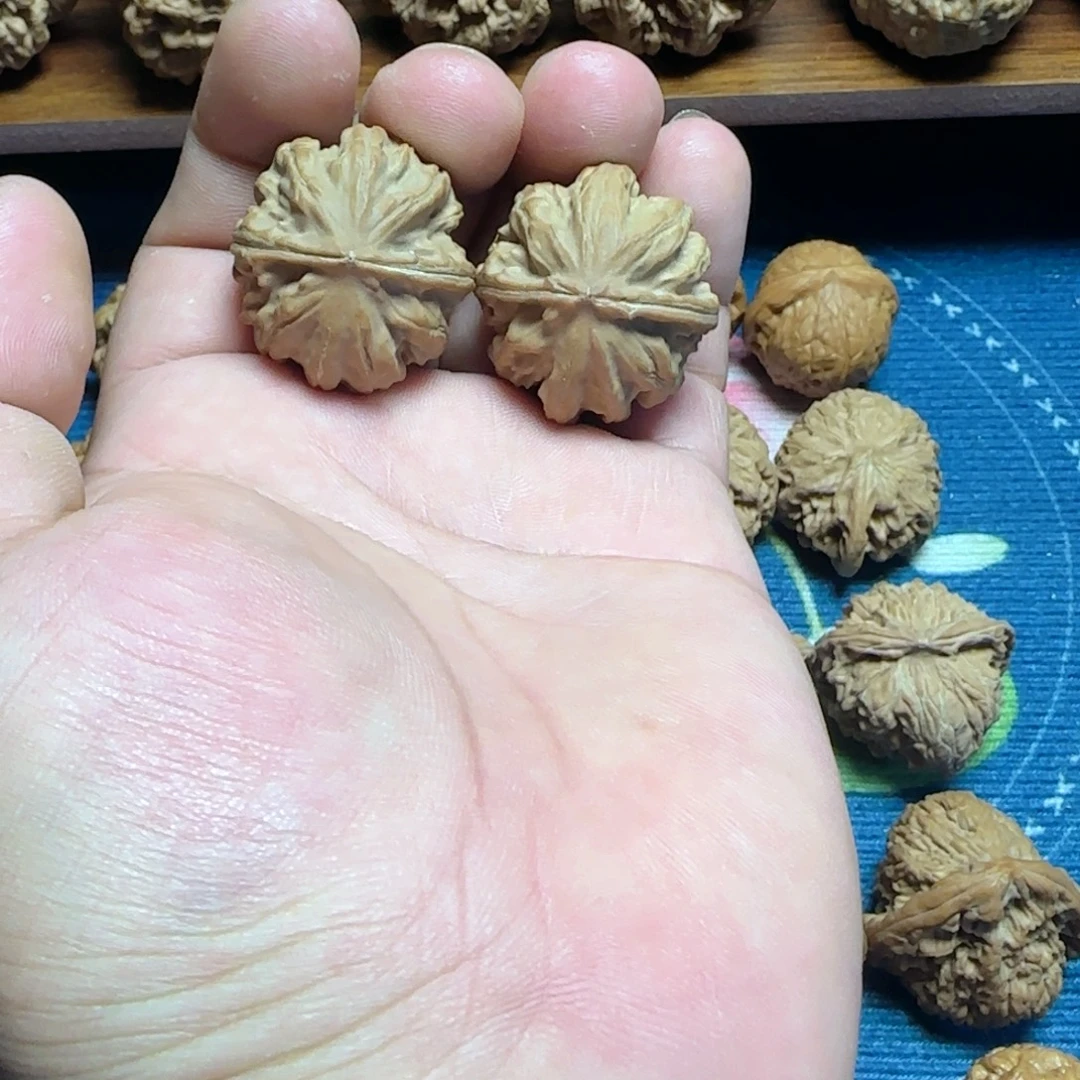 文玩核桃吊坠全品秋八棱