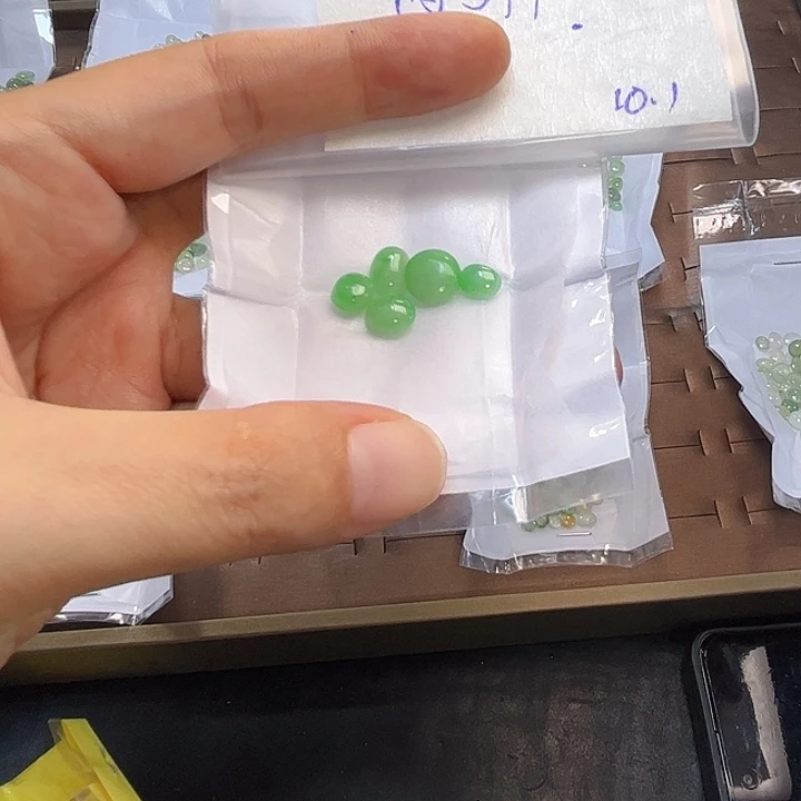 未镶嵌定制翡翠不退
