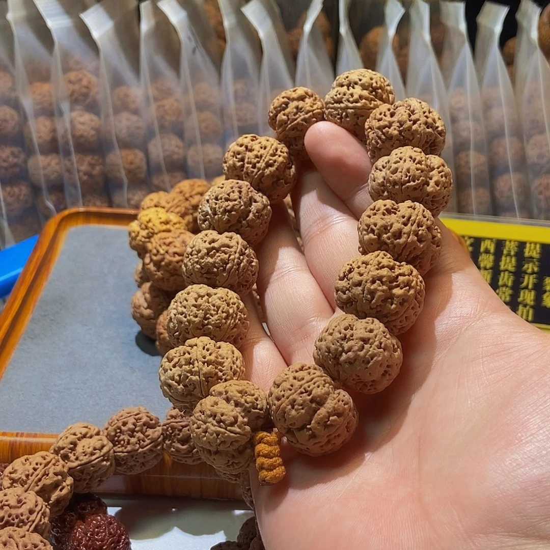 吊坠金刚菩提粱傲雪梅花24.7mm