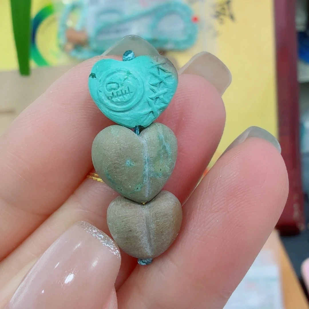 未镶嵌绿松石珠宝奇石