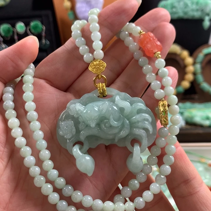 翡翠未镶嵌颈饰吊坠