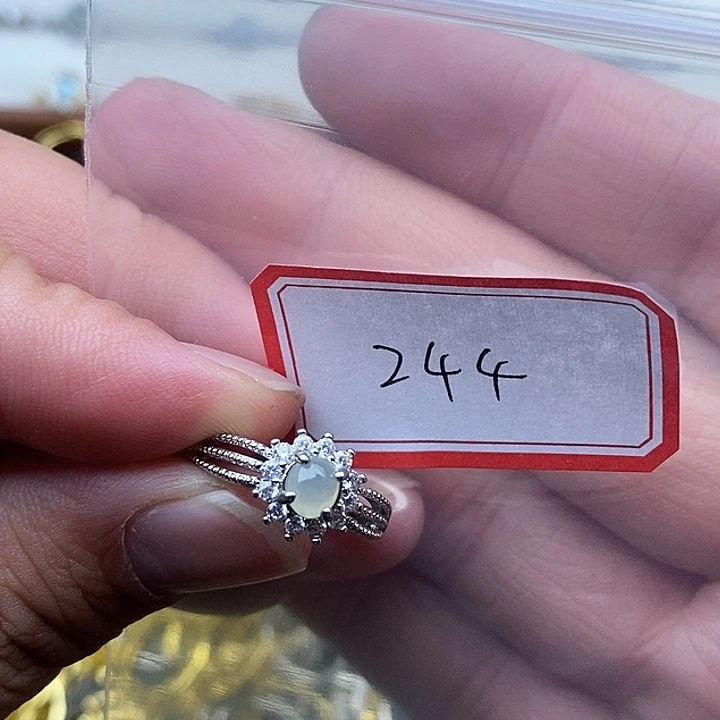 翡翠未镶嵌戒指244