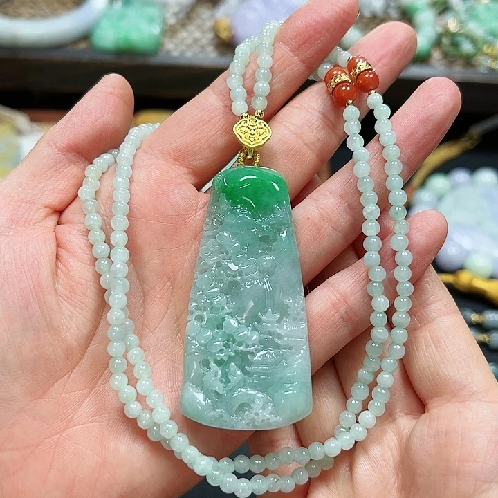 翡翠颈饰未镶嵌吊坠