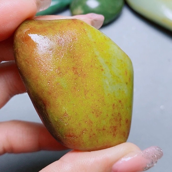 和田玉未镶嵌珠宝奇石