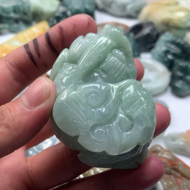 翡翠未镶嵌颈饰保真天然a货翡翠