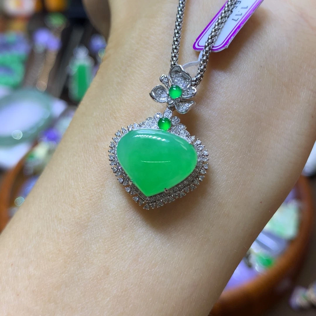 【闪购商品】翡翠颈饰18K金镶嵌翡翠