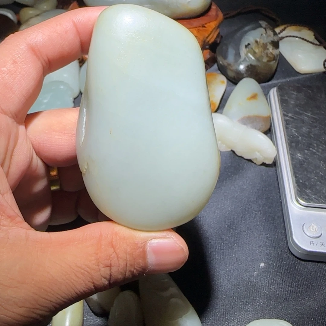 E***o和田玉未镶嵌把件