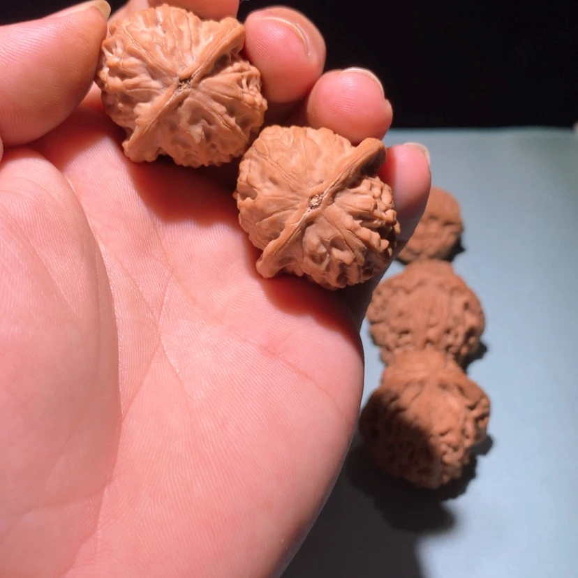 【闪购商品】把件文玩核桃渡*鸡心