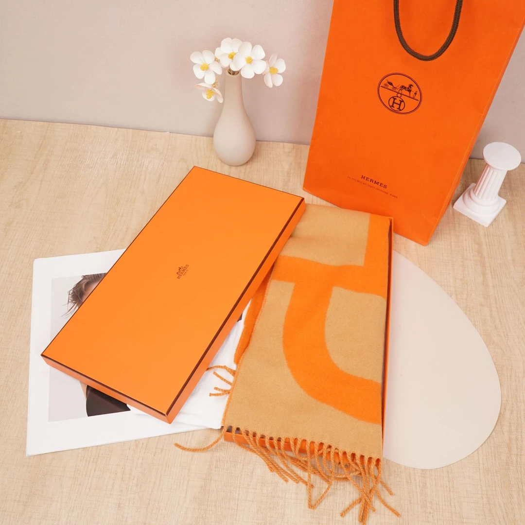 95新 Hermes/爱马仕 流苏长款围巾橙色羊绒/盒子/纸袋DS025872