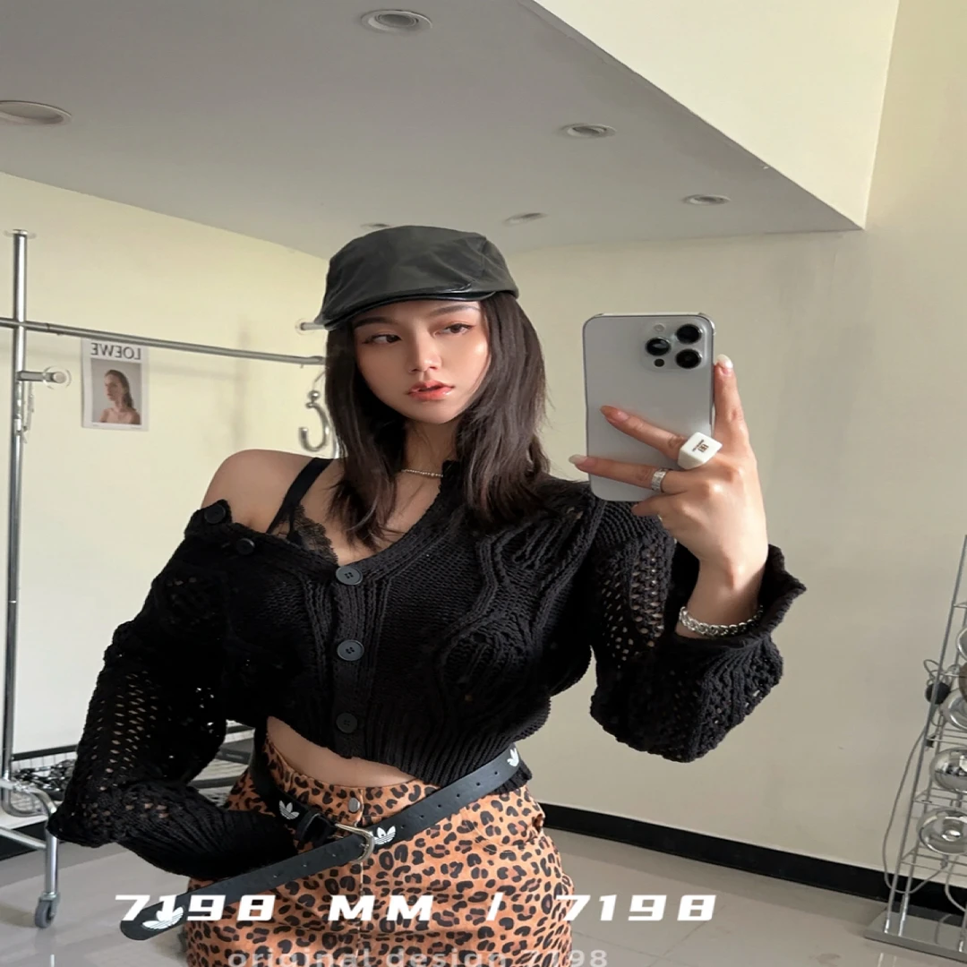 7198mm欧韩宽松镂空圆领毛针织衫开衫款开衫薄款女上衣