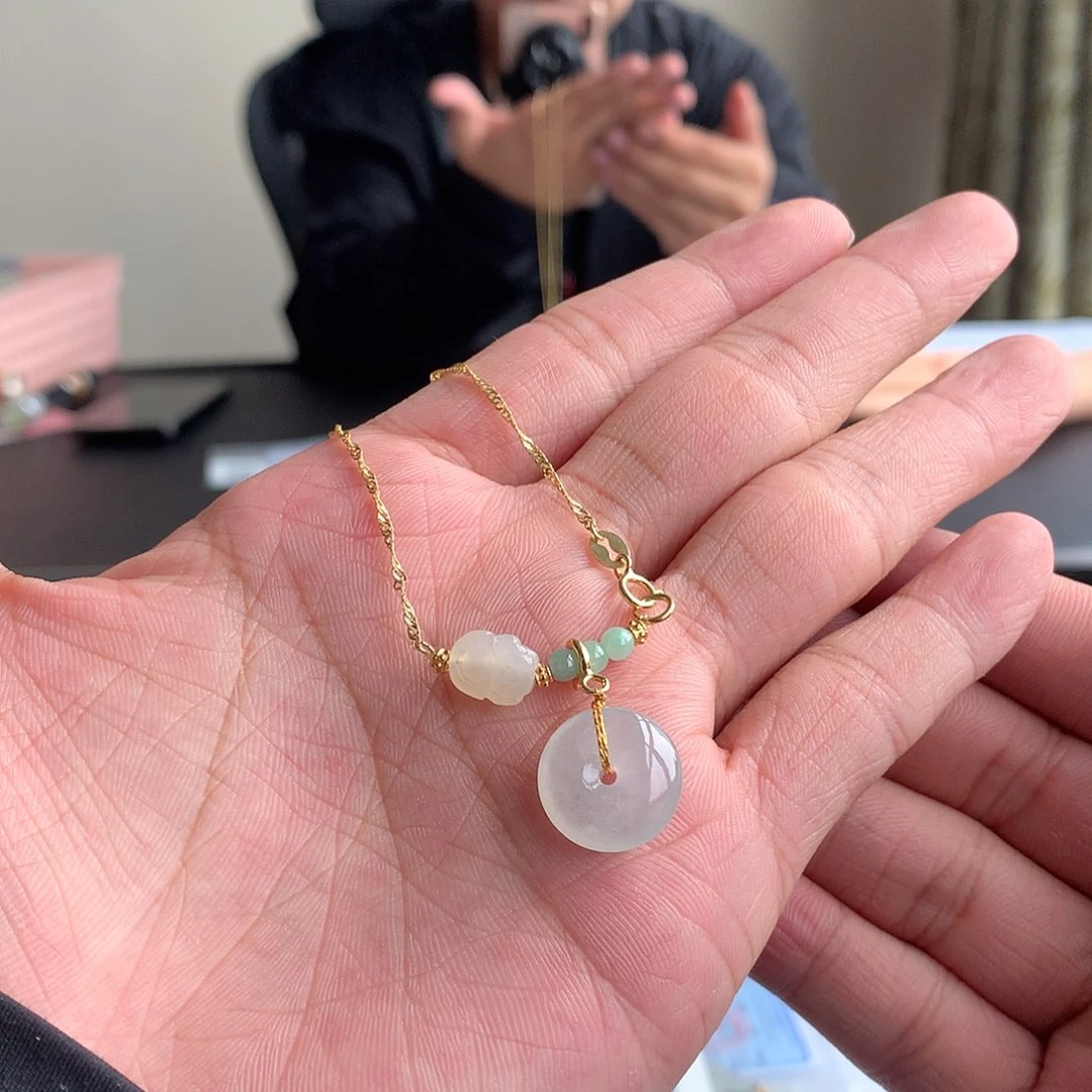 翡翠未镶嵌吊坠(赠链)01号