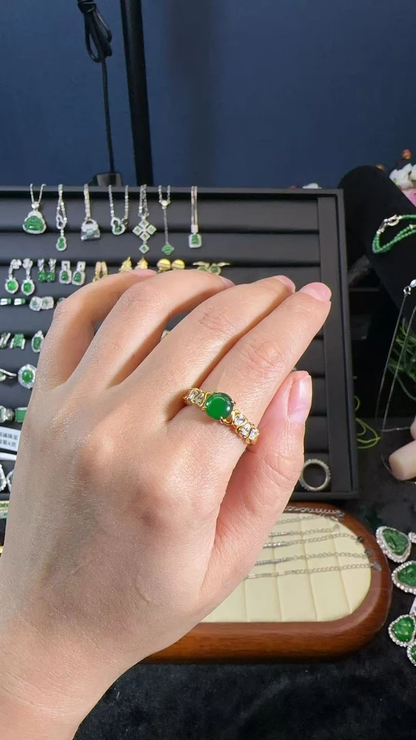 【大蛋面】天然A货翡翠蛋面戒指多样性发货