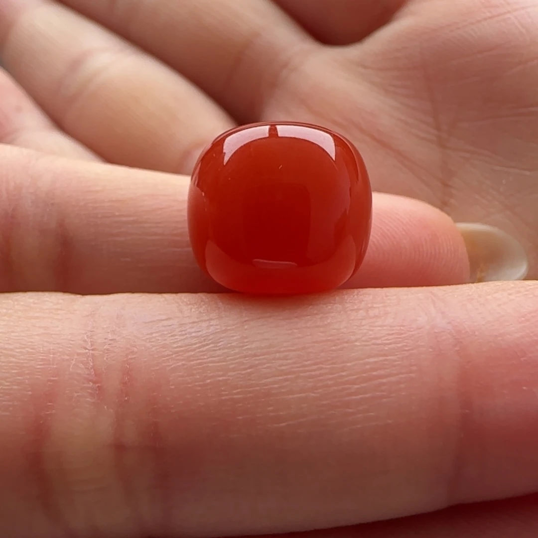 南红玛瑙未镶嵌老型13*11.9，柿子红偏辣椒红