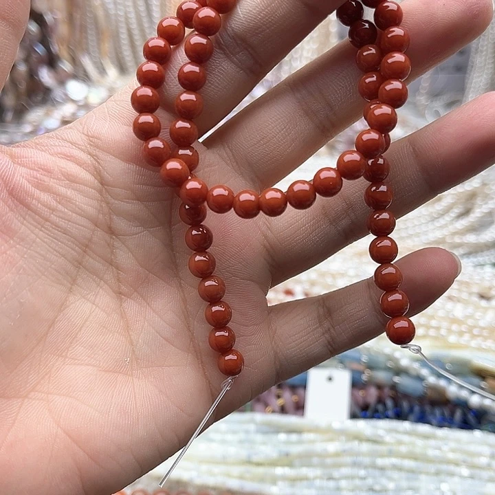 未镶嵌玛瑙/玉髓珠宝半成品一条6mm左右保山南红