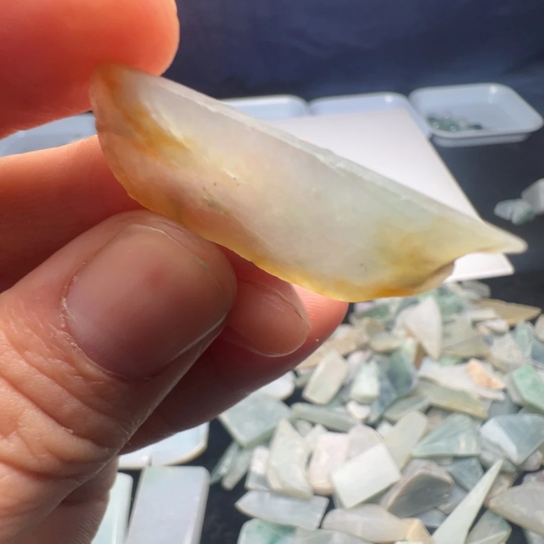 翡翠裸石缅甸翡翠A货小边角料