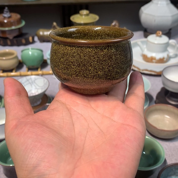 龙泉青瓷茶叶末风水缸