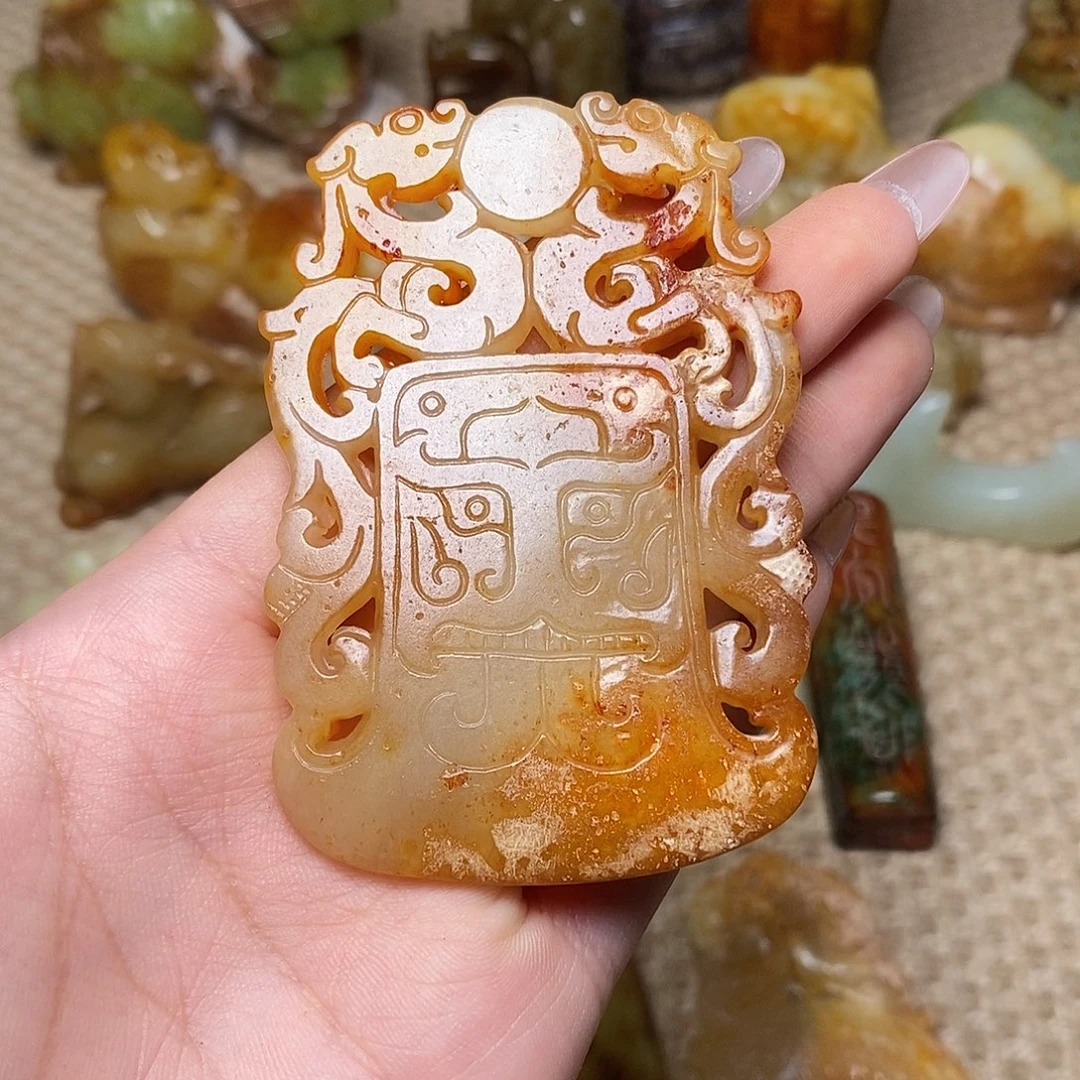 未镶嵌蛇纹石玉颈饰