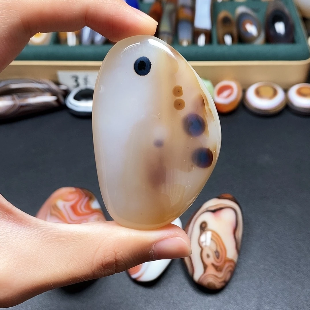 未镶嵌三毛玛瑙/玉髓