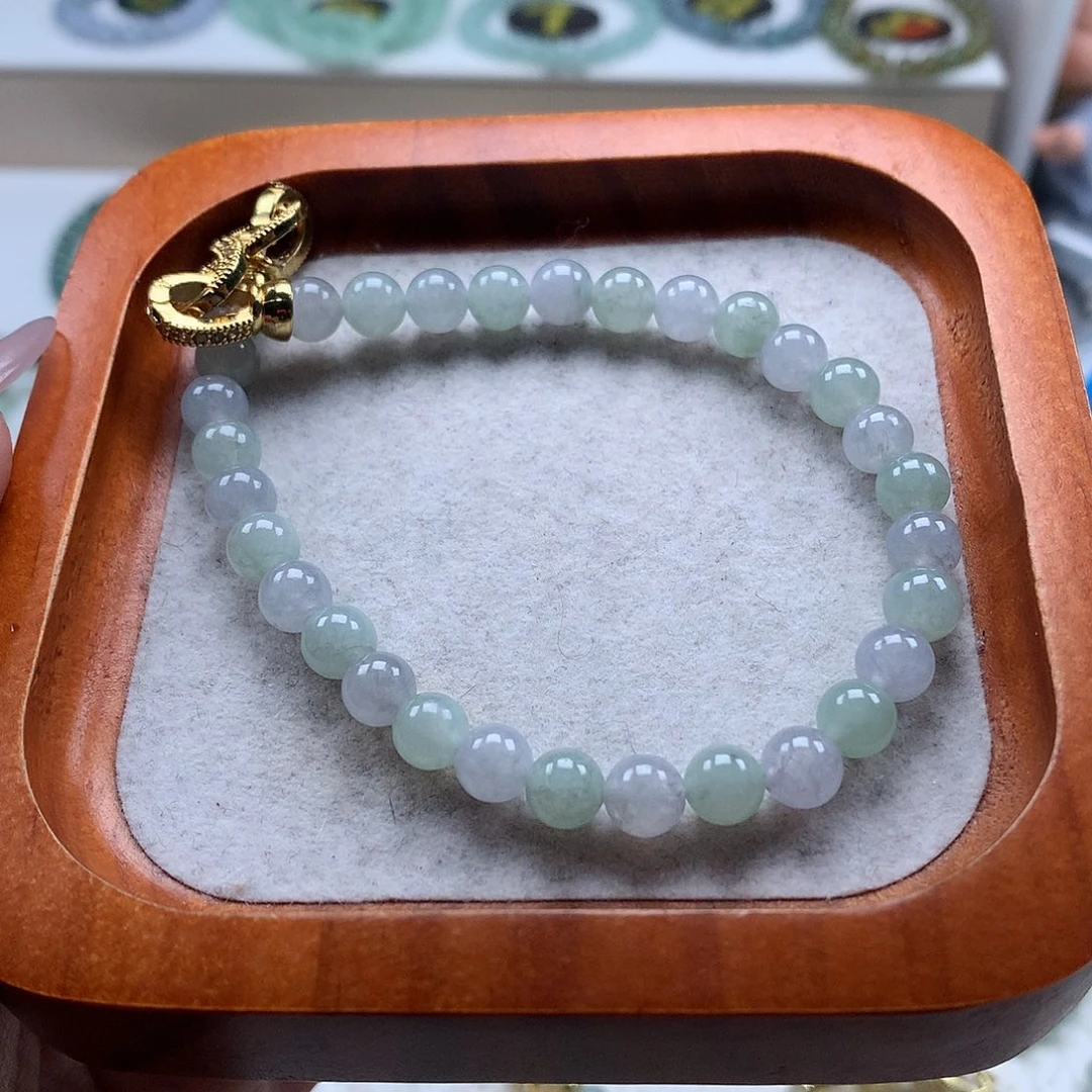 翡翠未镶嵌手串春彩6.6