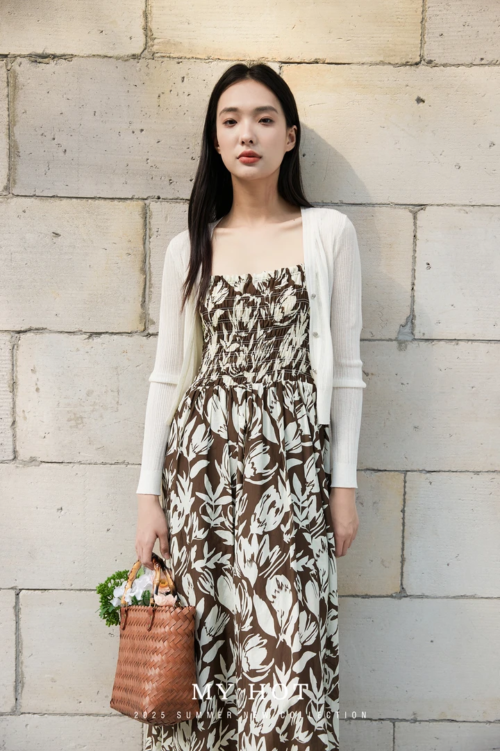 5244三色针织开衫百搭