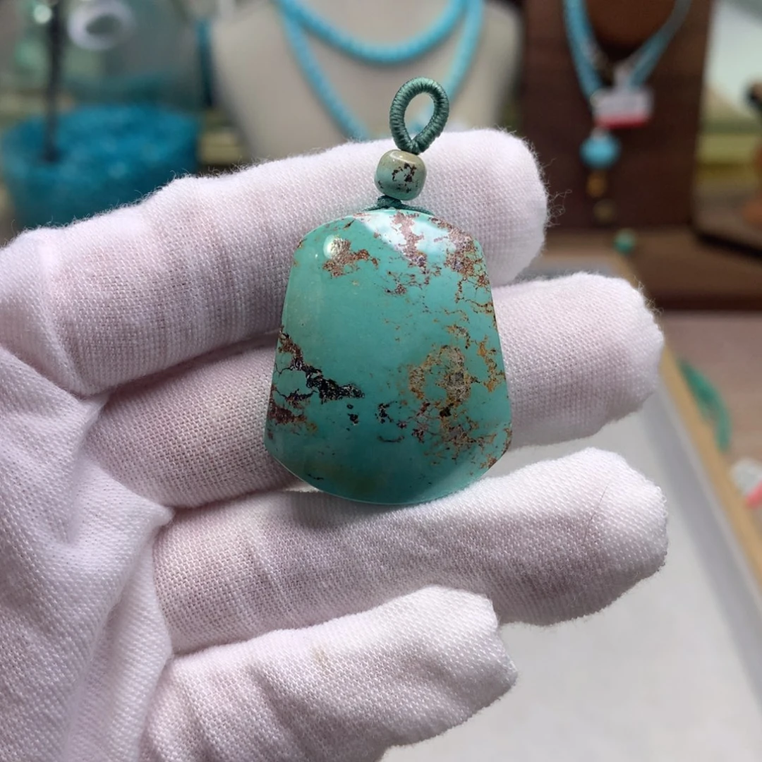 绿松石配饰未镶嵌