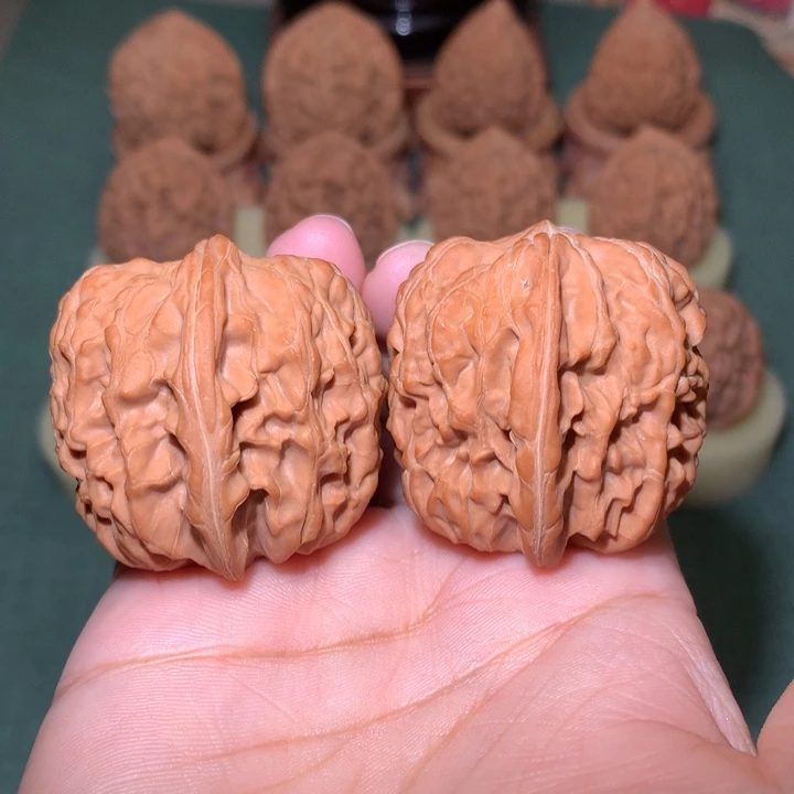 核桃文玩核桃把件芭蕉扇