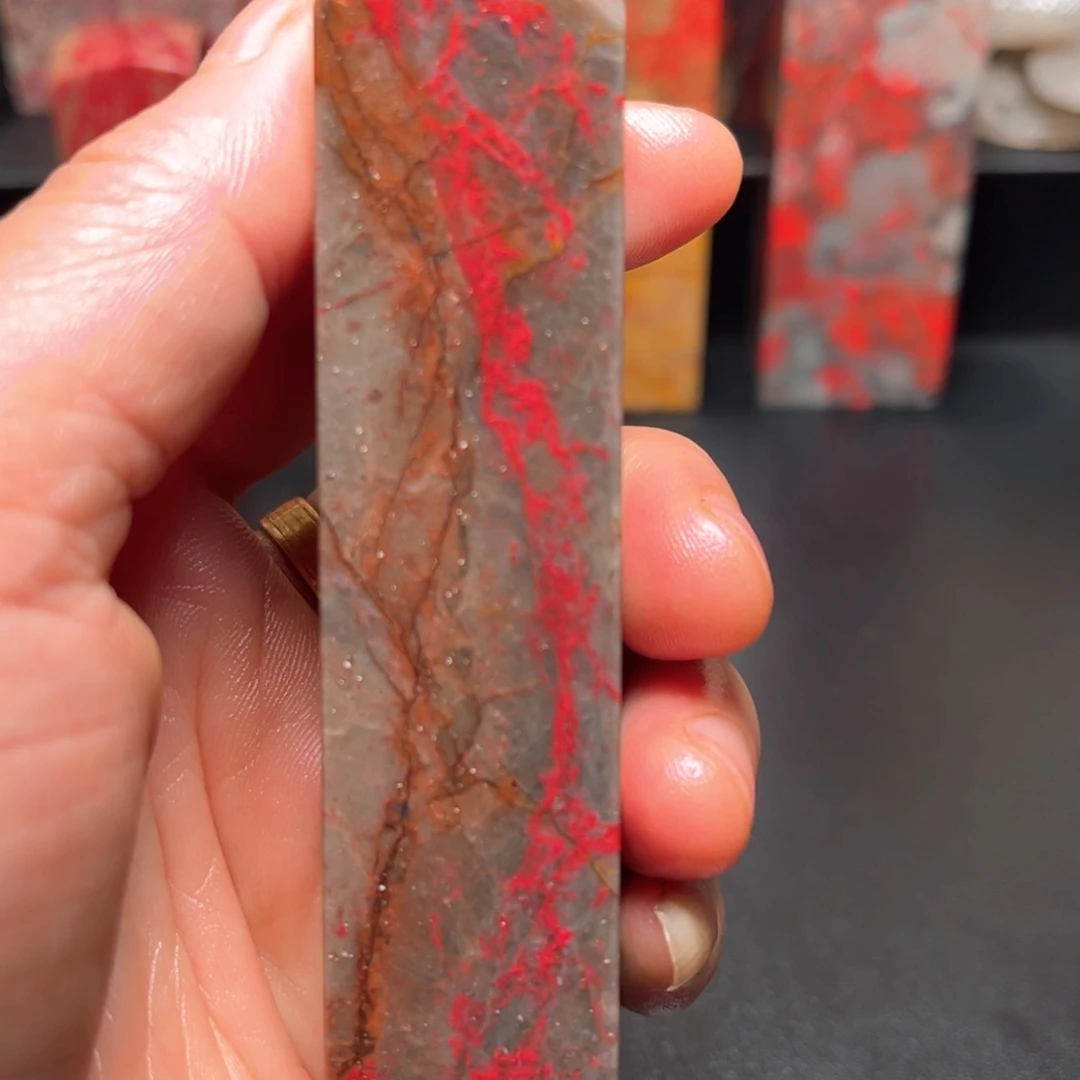 昌化石昌化鸡血石