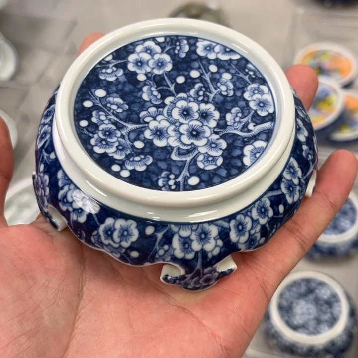 陶摆件青花冰梅板凳盖置