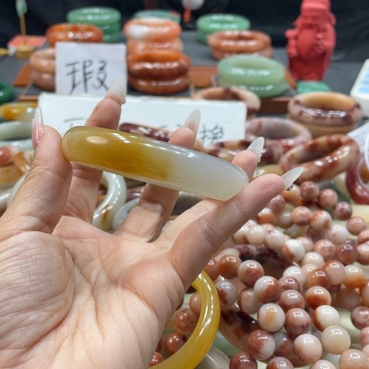 忧***✧石英质玉钛钢珠宝奇石