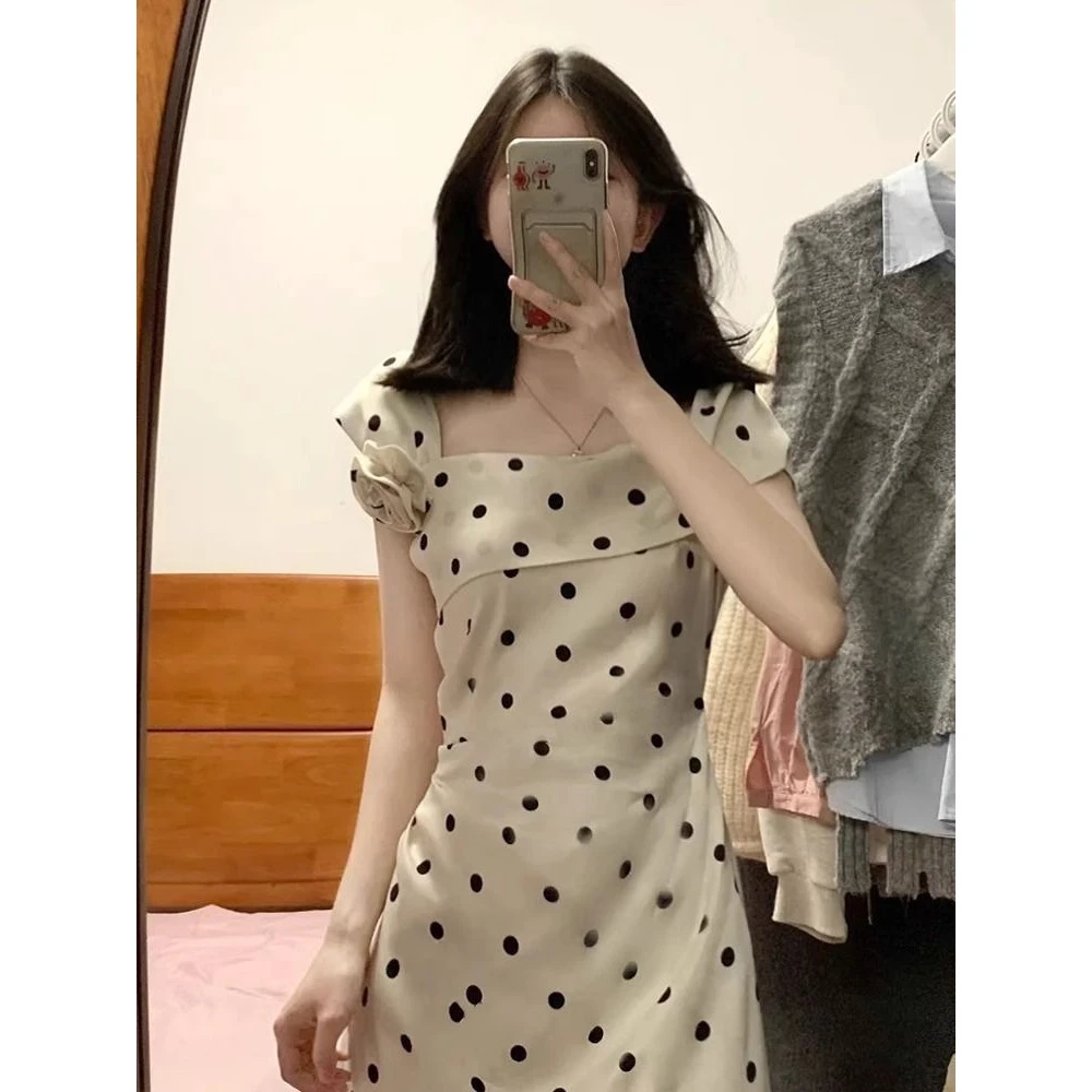 法式气质甜美立体花朵波点连衣裙女夏季新款收腰设计感A字中长裙
