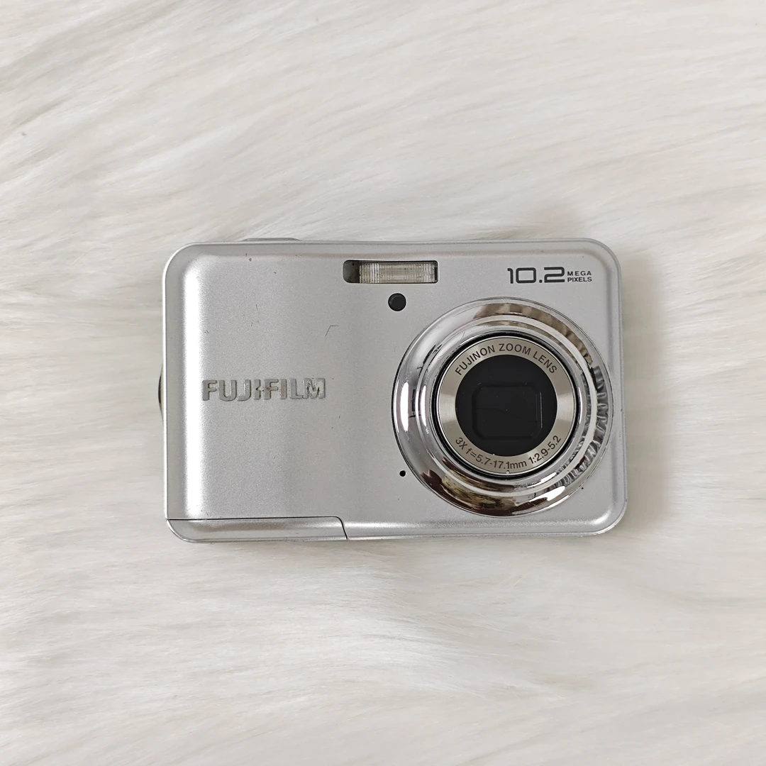 9新 Fujifilm/富士 a175 银色 出片清晰奶油皮 自备五号电池
