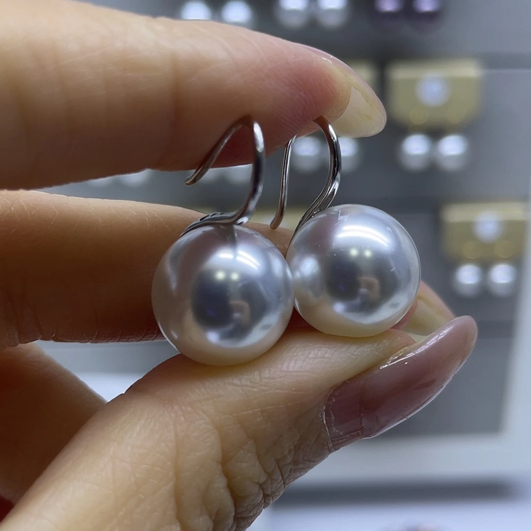 淡水珍珠银S925镶嵌耳饰