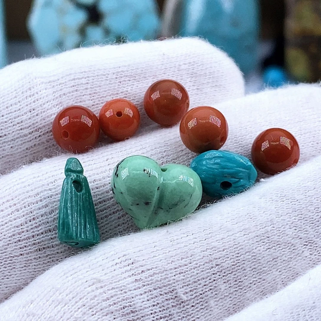 南红玛瑙未镶嵌珠宝奇石