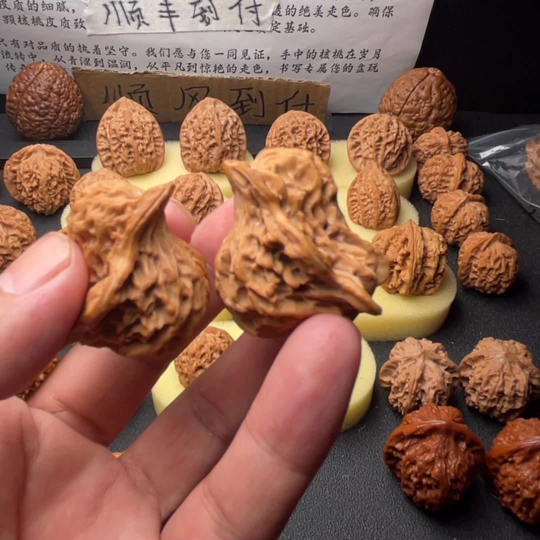 侯***志吊坠文玩核桃小鸟