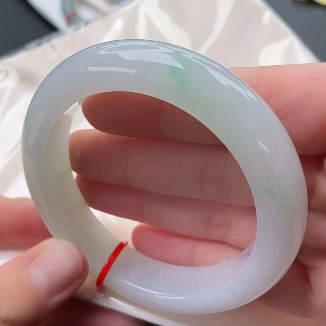 翡翠未镶嵌手镯（圆镯）缅甸天然a货翡翠手镯