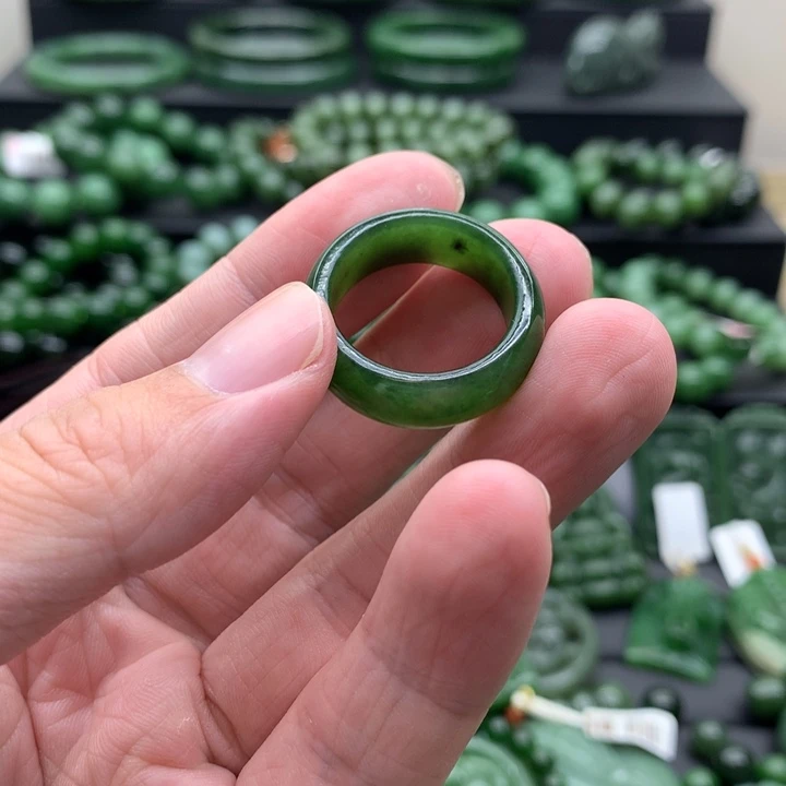 水****和田玉（碧玉）戒指未镶嵌碧玉