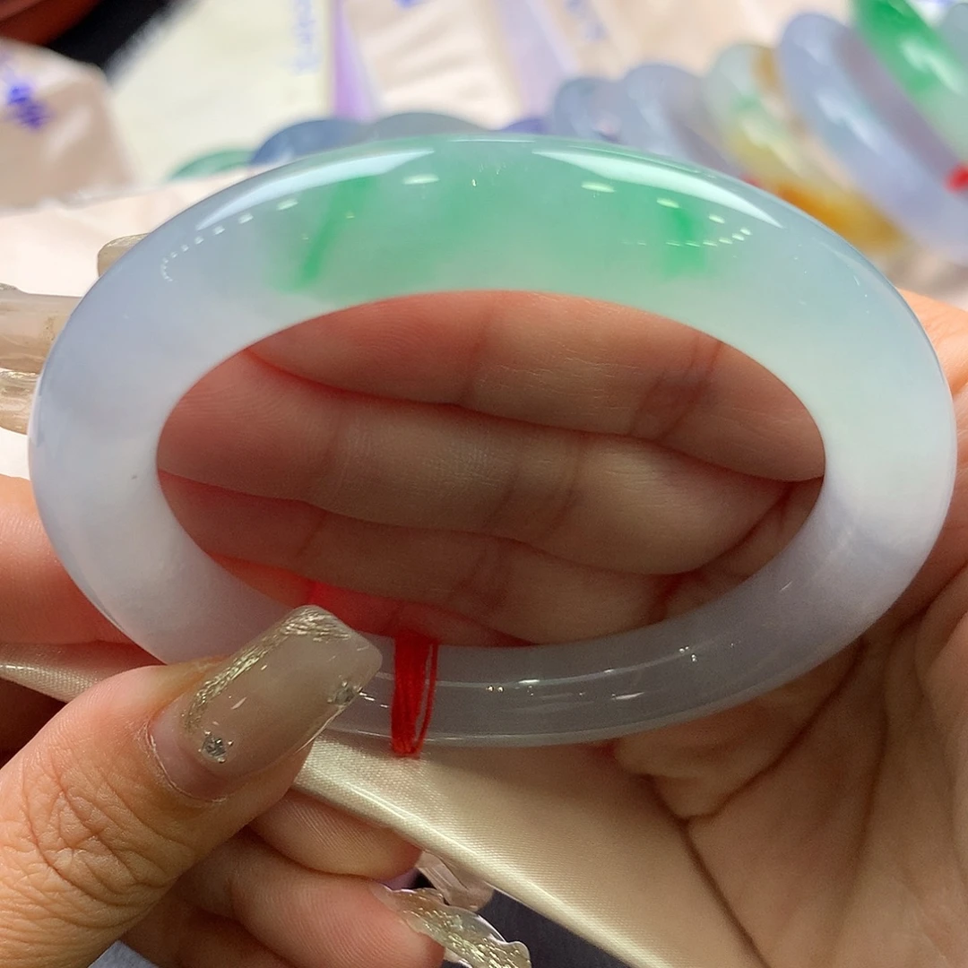 翡翠未镶嵌手镯55圆条