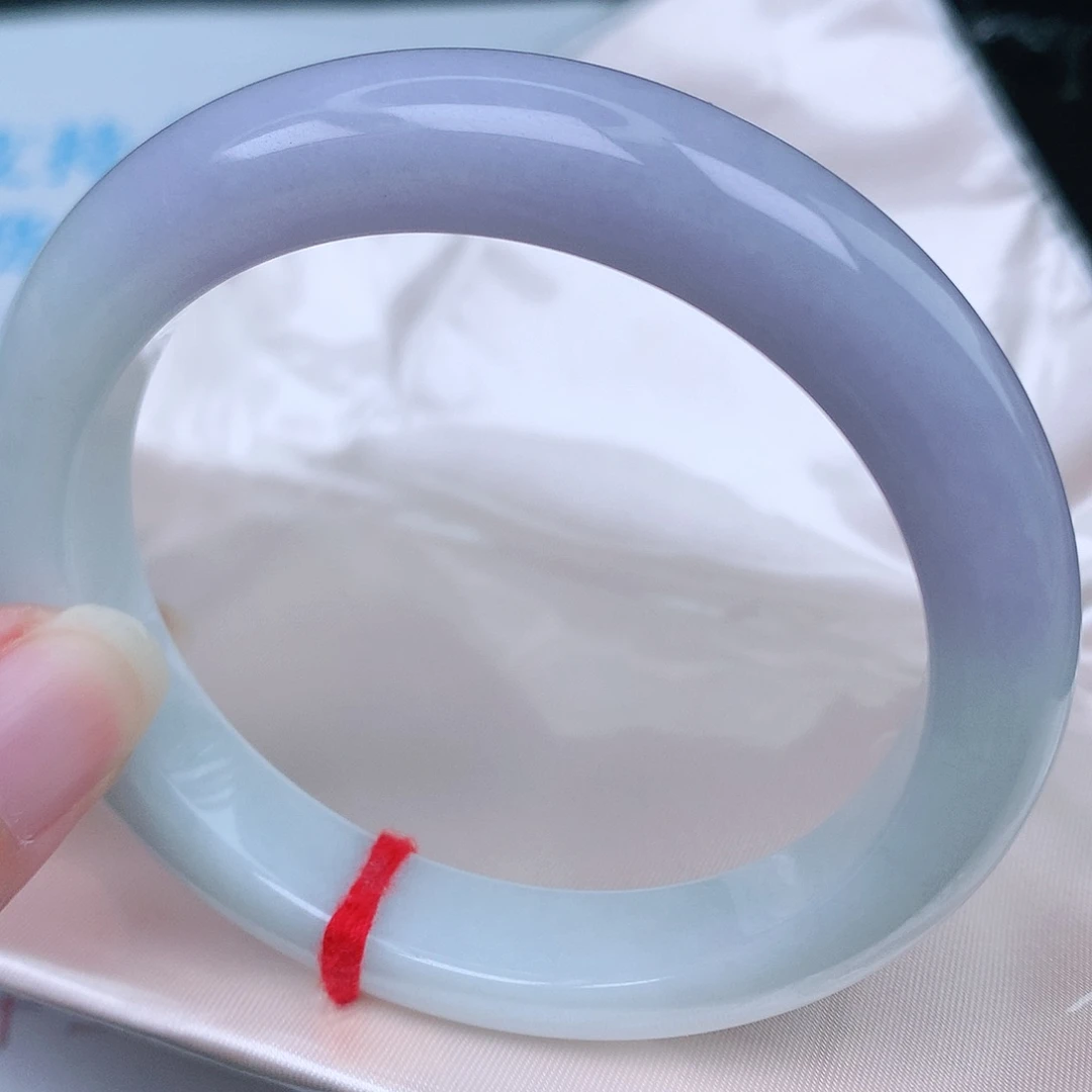 翡翠手镯未镶嵌天然