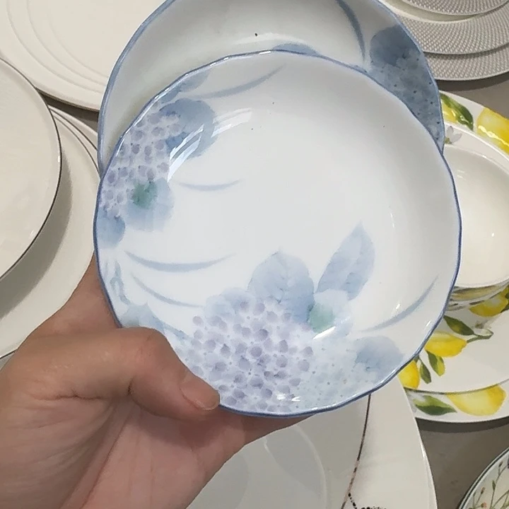 微瑕 绣球花蘸料碟两个