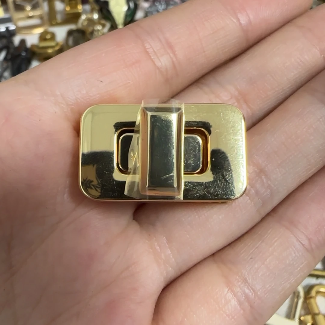 扭锁10元2个.满30元发货