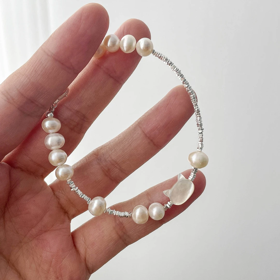 925银仿珍珠手链 简约气质甜美天然贝母猫咪淡水珍珠碎银子手链女