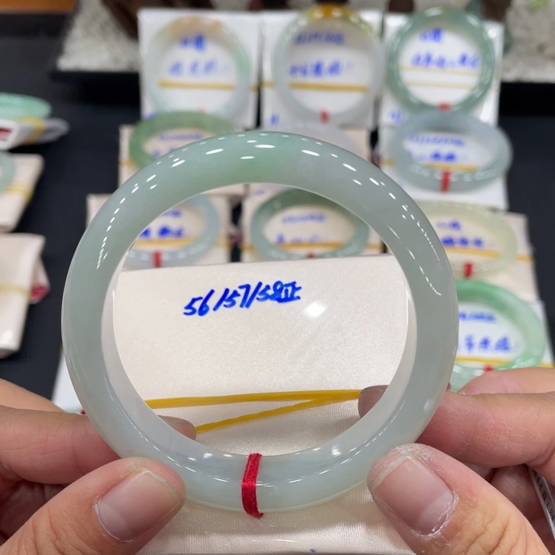 未镶嵌手镯翡翠缅甸翡翠天然翡翠